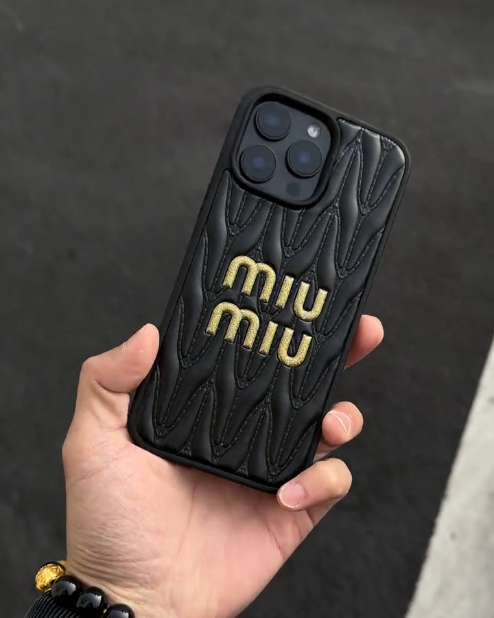 繆繆皮質壓紋立體金標手機殼